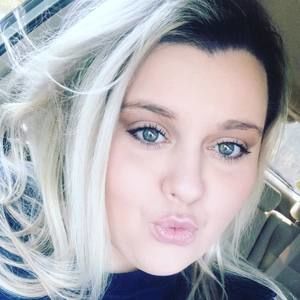 Meet your Posher, Amie